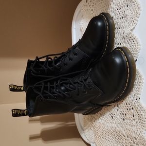 Doc Martens 1460 smooth women’s boots size 8